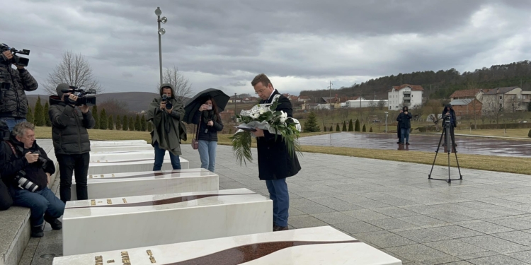 Pas katër orë ndalimi nga BIA serbe, lirohet avokati Stojkoviq