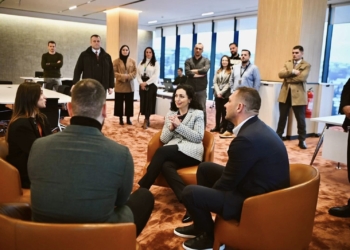 Osmani viziton kompaninë Speeex: Një shembull e frymëzim për të gjithë