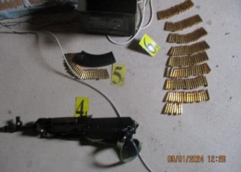 Sekuestrohen dy pushkë dhe fishekë në një fshat të Suharekës