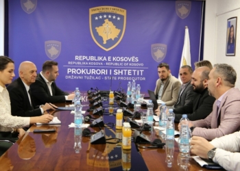 Diskutohet parandalimi dhe luftimi i veprimtarive ilegale të shërbimeve të internetit dhe TV Kanaleve