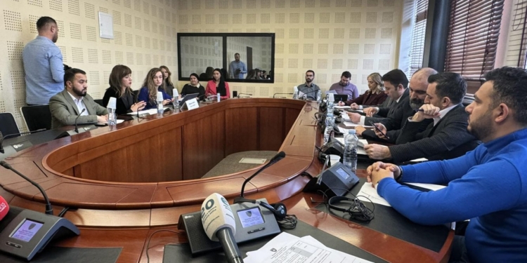 Miratohet në parim projektligji për noterinë, Haxhiu zotohet për proces transparent