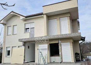 Shpërthimi në Kçiq, 10 vjeçarja transferohet në Suedi