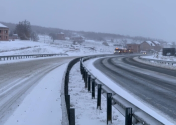 Reshjet e borës, Durmishi: Të gjitha rrugët në Kosovë janë të kalueshme