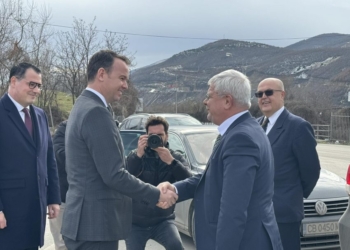 Peci e pret në pikën kufitare në Han të Elezit ministrin bullgar të Bujqësisë