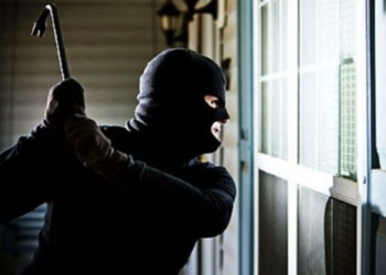 Vidhet një lap-top në një shkollë në Shtime