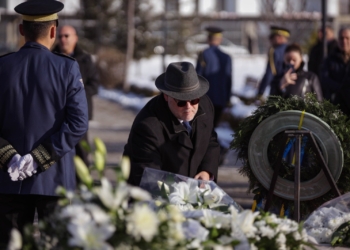 Hovenier: Rugova është frymëzim në mbarë botën