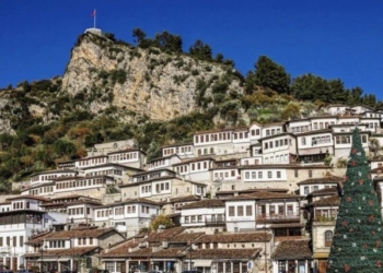 ​CNN e rëndit Shqipërinë në 10 vendet kryesore për t’u vizituar