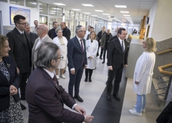 Kurti: E lënduar prej shpërthimit në Kçiq ka djegie në 70 për qind të trupit – dy pacientë po trajtohen në Gjermani