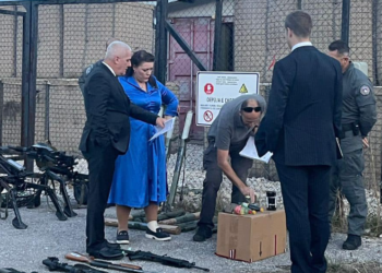 Kearns falënderon Cameronin që ndau njohuritë e qeverisë britanike për terrorizmin e 24 shtatorit