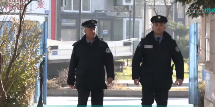 Policët nga komunitetet joshumicë që punojnë në Polici