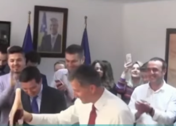 Një dekadë “urime për vizat”