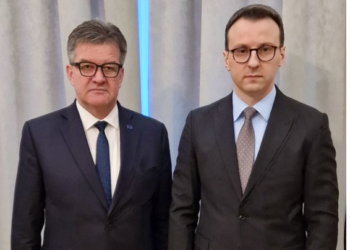 Lajçak takon kryenegociatorin serb, flasin për takimin e ardhshëm në Bruksel