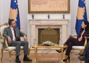 Osmani takoi kryetarin e KQZ-së, flasin për organizimin e zgjedhjeve në veri