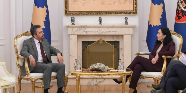 Osmani takoi kryetarin e KQZ-së, flasin për organizimin e zgjedhjeve në veri