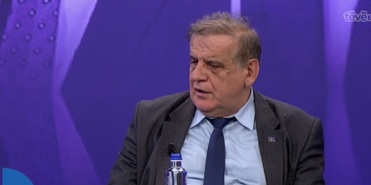 Spahiu: Spanja ka qenë e detyruar t’i njoh pasaportat pas liberalizimit të vizave nga BE