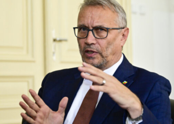 Ministri çek takohet sot me Osmanin, Kurtin e Bislimin