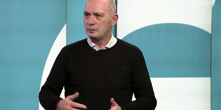 Humolli:Tranzicioni politik ka përfunduar me Albin Kurtin, VV-ja s’mund t’i marrë më 51%