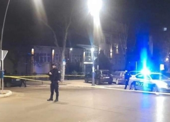 Shpërthim në veri të Mitrovicës, lëndohen dy persona e demtohen shtatë vetura