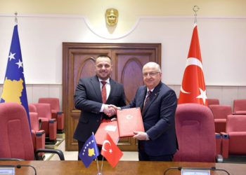 Kosova dhe Turqia nënshkruajnë marrëveshje ushtarake