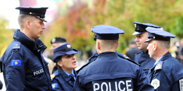 Vizita e Pendarovskit, Policia njofton për mbyllje të disa segmenteve rrugore