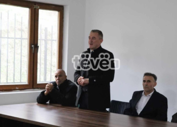 Rashiq e Hetemi vizitojnë kryetarin e Zubin Potokut, takohen me qytetarë