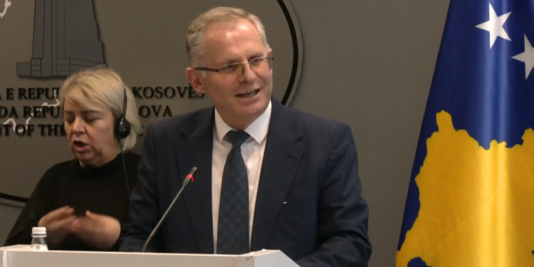 Bislimi pas takimit me ministrin çek: Procesi i dialogut, duhet të ndahet nga procesi i integrimit të Kosovës