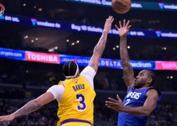 Shkëlqen Kawhi Leonard, derbi i Los Angeles i takon Clippers