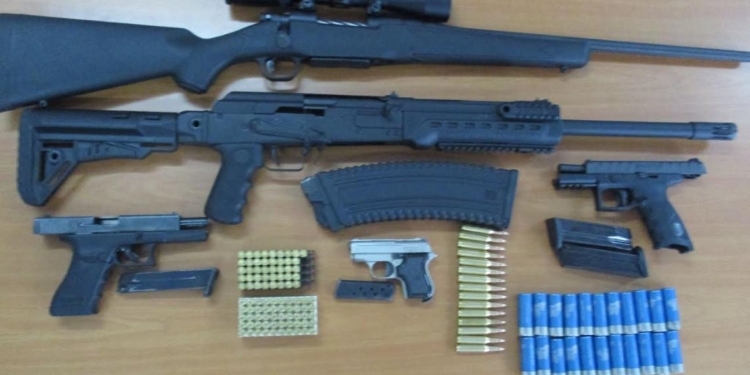 Malishevë, arrestohen tre persona për përdorim të armëve pa leje