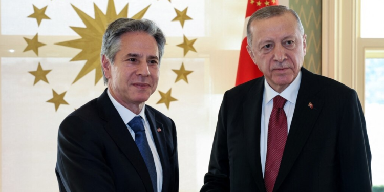 Blinken bisedon me Erdoganin për luftën në Gazë