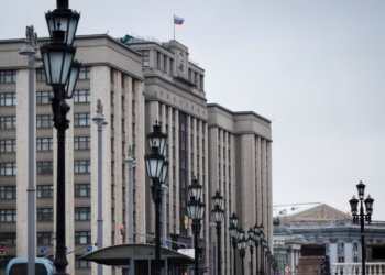 Rusia shqyrton konfiskimin e pasurisë së kritikëve të ushtrisë