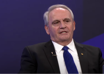 Dedaj komenton vizitën e Cameron në Kosovë, ja mesazhet që nxjerr