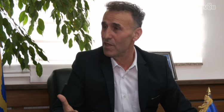 Hetemi: Mu bë presion i jashtëzakonshëm për të dalë nga komuna