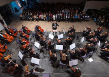 ​Filharmonia e Kosovës nis vitin me program të veçantë, rikthehet simfonia e Beethovenit