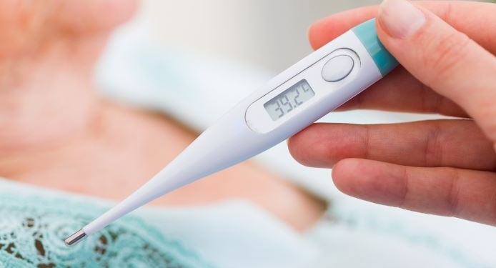 Tolaj flet për gripin sezonal, thotë se ka ende COVID