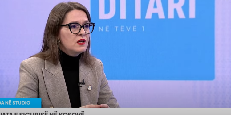 Kabashi – Ramaj: Qeveria e ka pozicionu Kosovën në pozitë të pafavorshme kundrejtë Serbisë