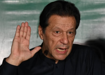 Ish-kryeministri pakistanez dënohet me 14 vjet burgim për korrupsion