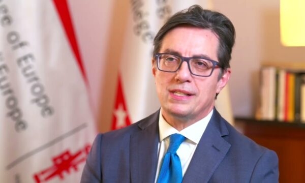 Nesër në Kosovë vjen presidenti i Maqedonisë së Veriut Pendarovski, pritet nga Osmani