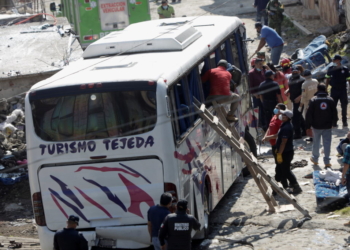 Përplaset autobusi në Meksikë, të paktën 19 të vdekur dhe 22 të plagosur