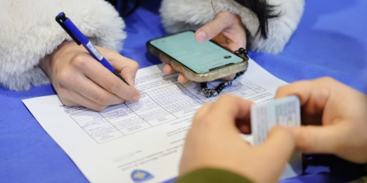 Përfundon mbledhja e nënshkrimeve për largimin e kryetarëve shqiptarë në veri