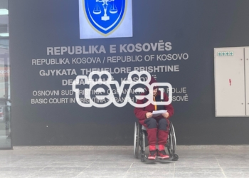 Një qytetar me aftësi të kufizuara dorëzon padi ndaj Komunës së Fushë-Kosovës
