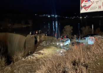 Bindet qytetari që të zbres nga diga e Liqenit të Livoqit, policia jep detaje