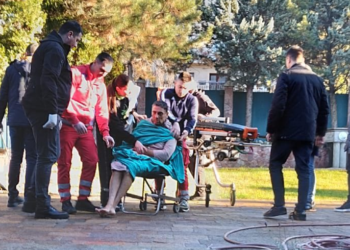 Politikani opozitar serb që vizitoi Prekazin, rrahet brutalisht nga BIA