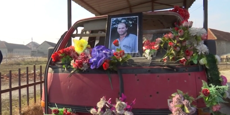 ​25 vjet nga masakra në Rogovë të Hasit