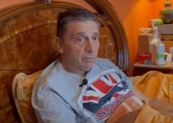 Sandulloviq: Çfarë krimi të vendosesh lule mbi varrin e një vajze të vrarë?