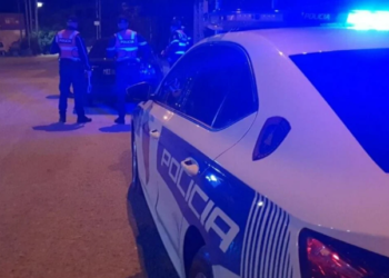 Shqipëri: Vetura përplas babë e bir, vdes 4-vjeçari