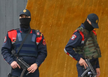 Policia e Shqipërisë arreston bashkëshortin e 41-vjeçares që ishte vetëvrarë