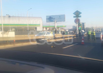 Vetura godet një person në magjistralen Prishtinë-Pejë, dyshohet se ka vdekur