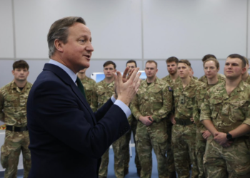 Mesazhet e fuqishme që kryediplomati britanik la gjatë vizitës në Kosovë