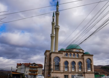 BIK: Detyra për fëmijë kundër festimit të Vitit të Ri, “gabim që nuk duhet përsëritur”
