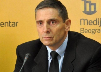 Sanduloviq: Borrelli e Lajçaku duhet ta kuptojnë se Vuçiqi po punon kundër BE-së dhe NATO-s